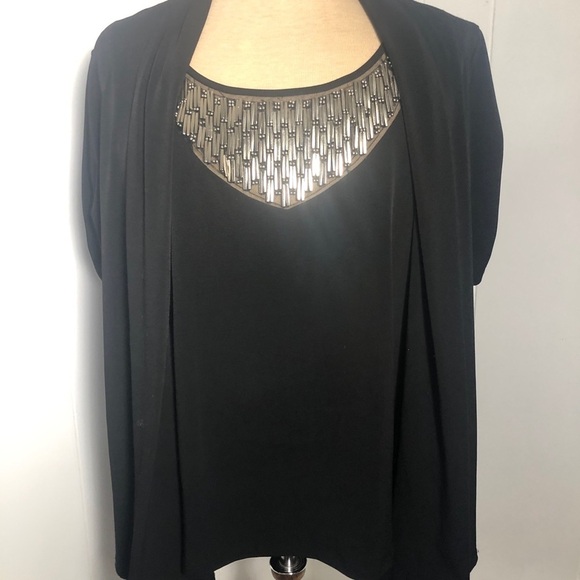 - Womens Black and Silver 2 Pce Top. Size 1X - Picture 2 of 7